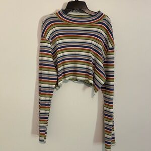 White stag striped long sleeve crop top size large
